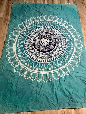 Room Essentials Teal Comforter with Navy and White Mandala